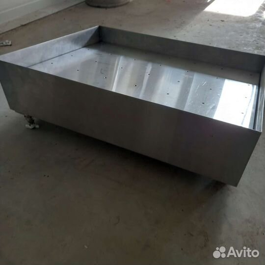 Стол рыба на льду