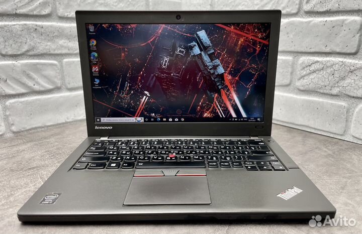 Lenovo ThinkPad X250 Core i7-5500u SSD 256Gb 8Gb