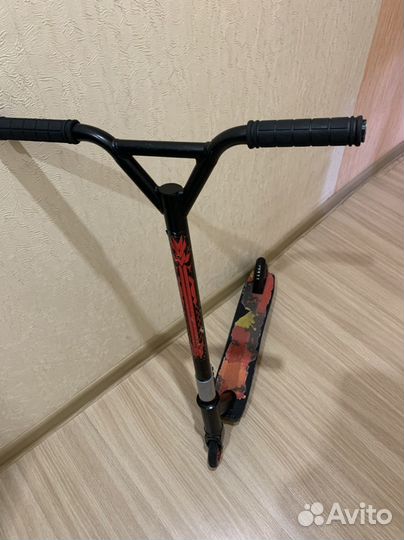 Трюковой самокат