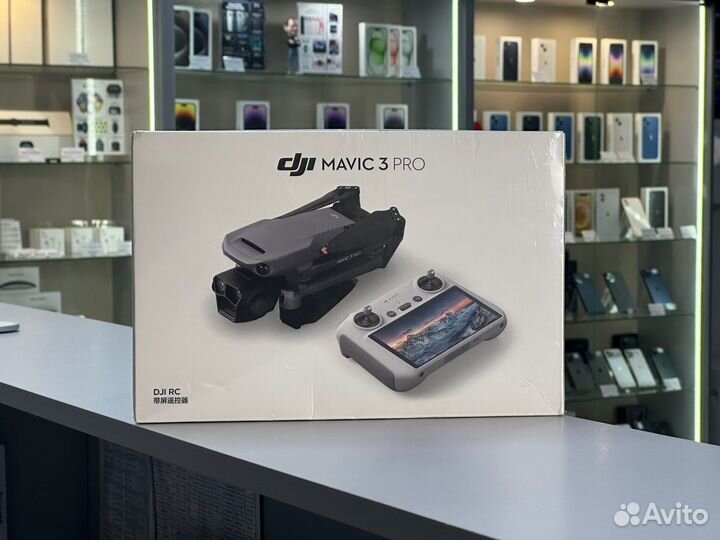 Квадрокоптер DJI Mavic 3 Pro RC