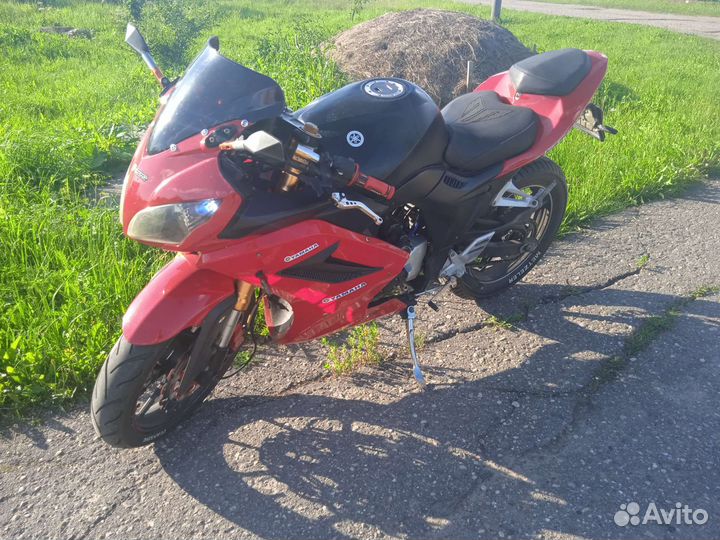 Falcon Speedfeer 250