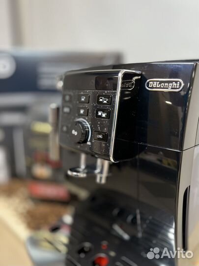 Кофемашина DeLonghi ecam 13.123.B