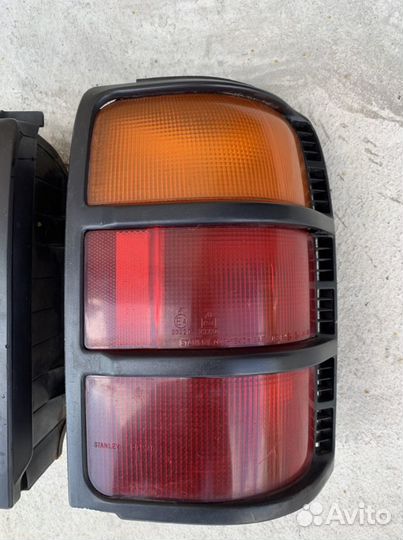 Задний фонарь mitsubishi pajero 2
