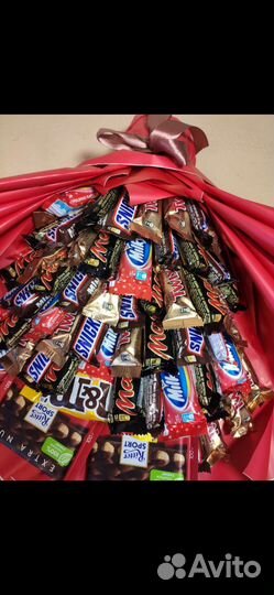 Сладкий букет из конфет