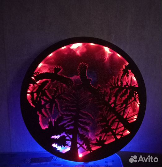 Настенное панно из дерева с подсветкой