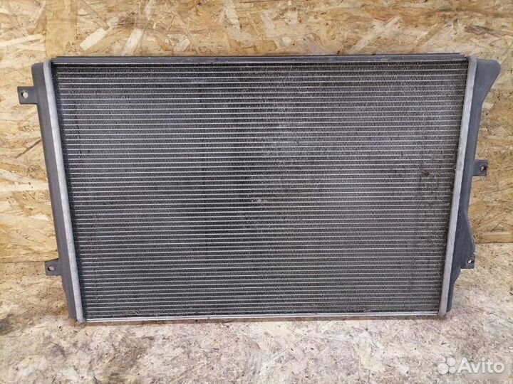 Радиатор охлаждения Volkswagen Touran 1T 1.4