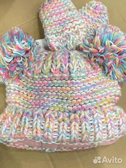 Шапка и варежки next