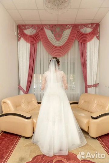 Свадебное платье и фата