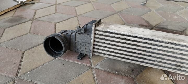 Радиатор интеркулера на мерседес w203