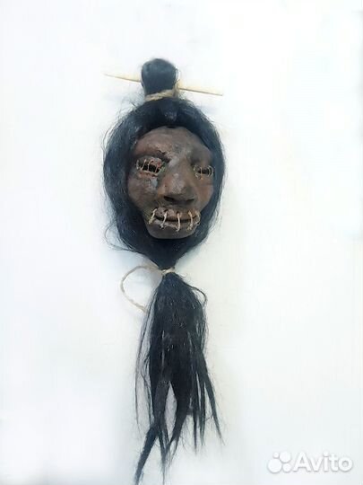 Тсантса череп голова