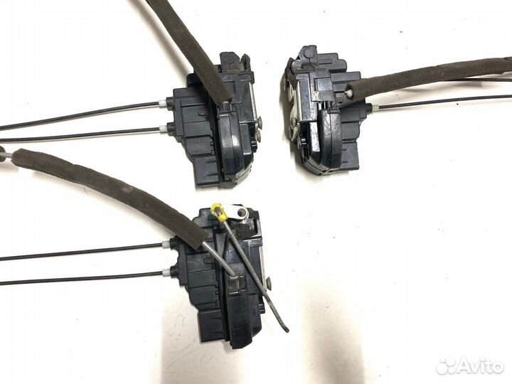 Замок двери Nissan Note