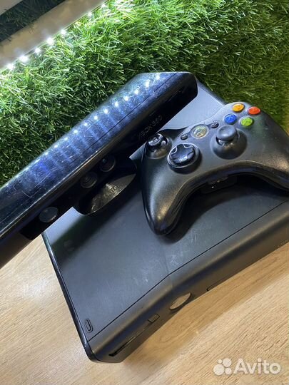 Xbox 360 с кинектом