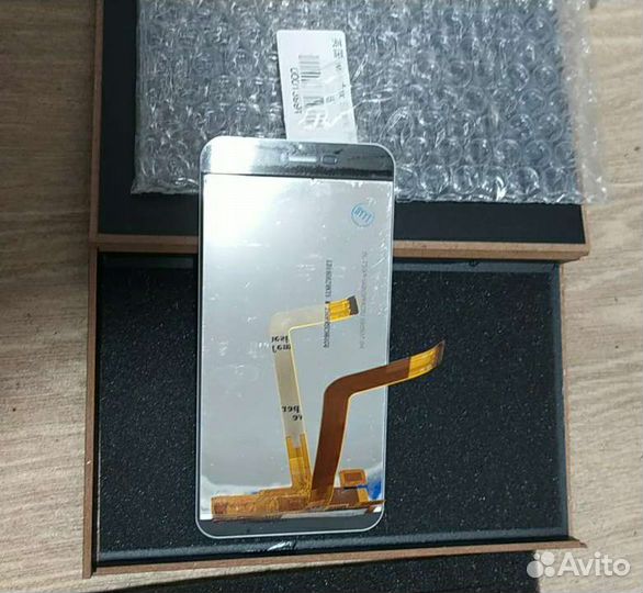 Экран в сборе С тачскрином для wileyfox spark