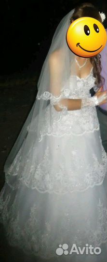 Свадебное платье