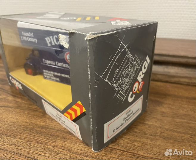 Коллекционная машина Corgi Англия 1989 год