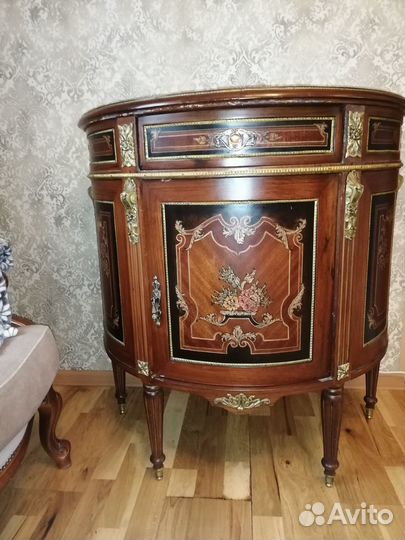 Комод антикварный