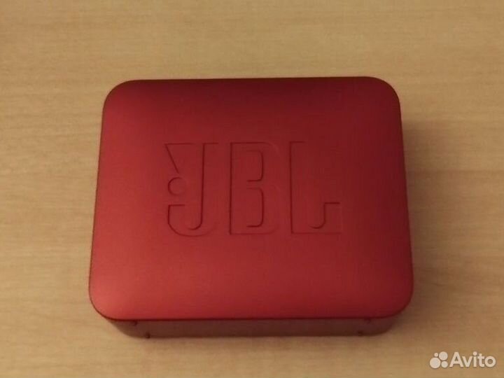 JBL GO essential