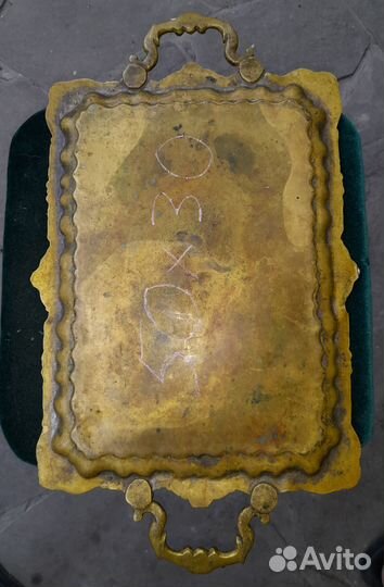 Подносы старые металлические 4 е штуки