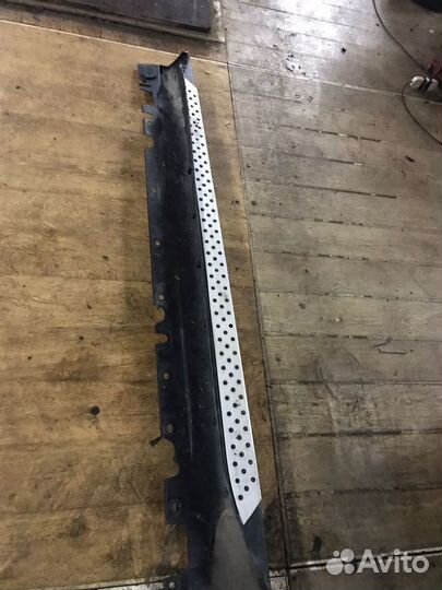 Порог левый на авто BMW X6 E71