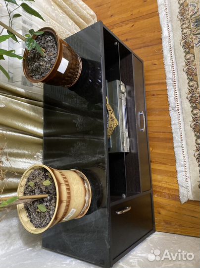 Тумба под телевизор