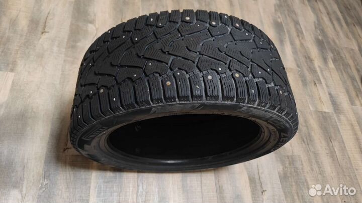 Pirelli Ice Zero 275/40 R19 105T