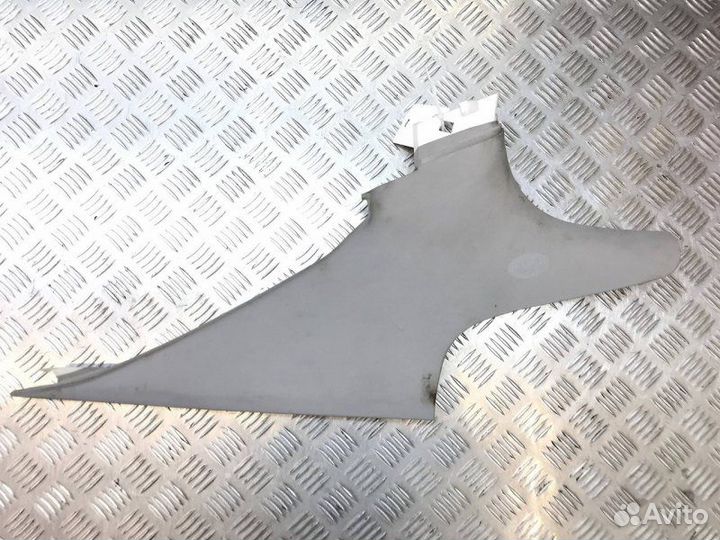 Обшивка стойки задняя правая Lexus Is250 XE20