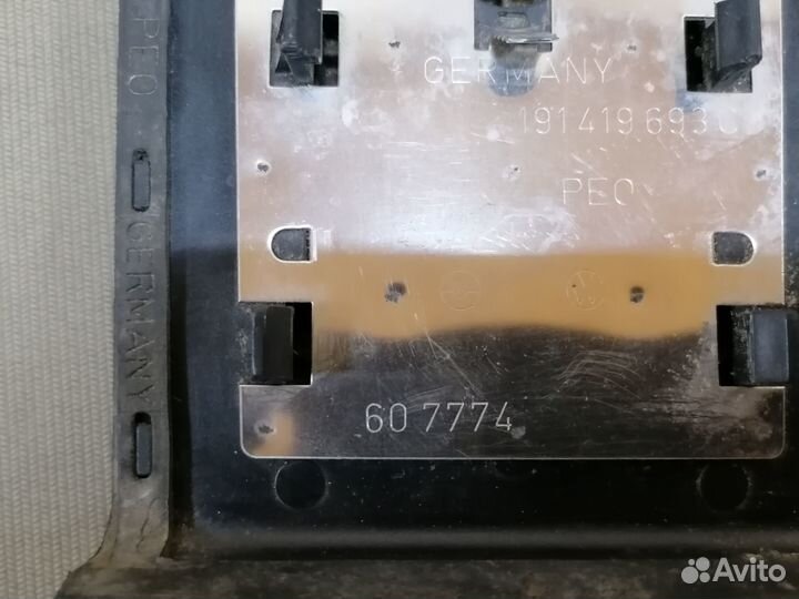 Накладка на руль Volkswagen Passat B3 1990