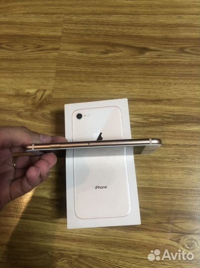 iPhone 8, 64 ГБ