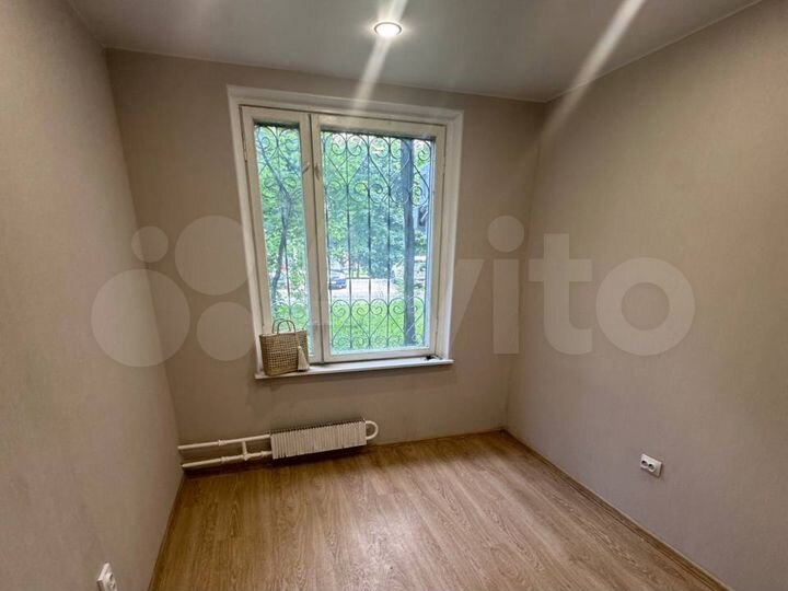 Квартира-студия, 10,5 м², 1/9 эт.