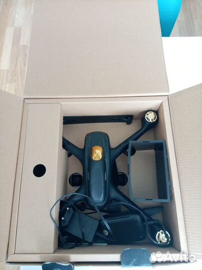 Квадрокоптер Hubsan X4 FPV Brushless H501S черный