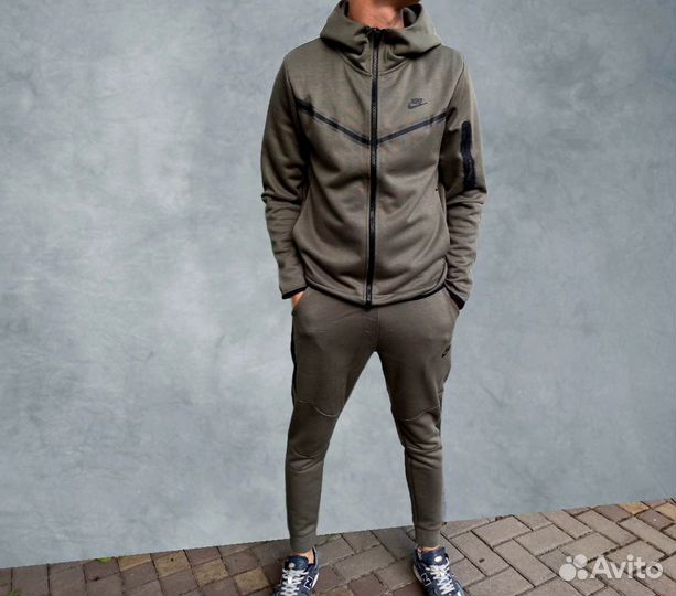 Спортивные костюмы Nike Tech Fleece