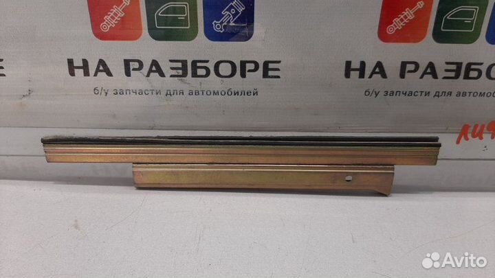 Стекло двери заднее правое Lifan X 60