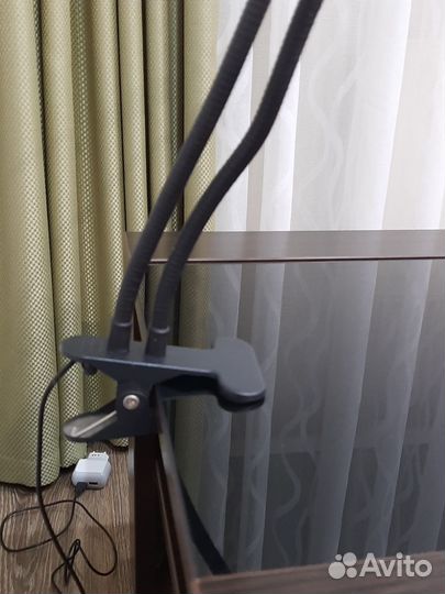 Кольцевая лампа с прищепкой