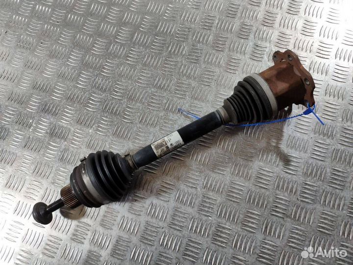 Полуось передняя Audi A5 8T 2010 8K0407271P