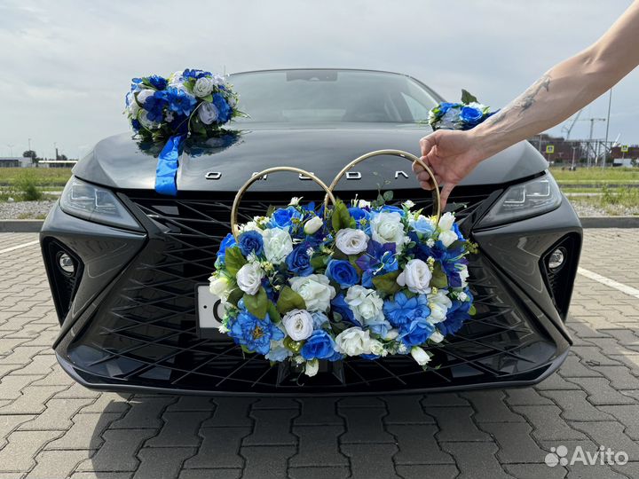 Украшения на свадебный автомобиль