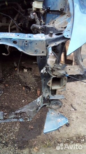 Рамка радиатора Honda Civic FD R18A2 2010