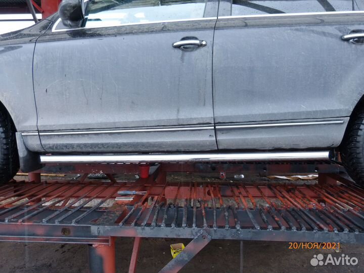 Пороги труба боковые нержавейка Ауди Q7