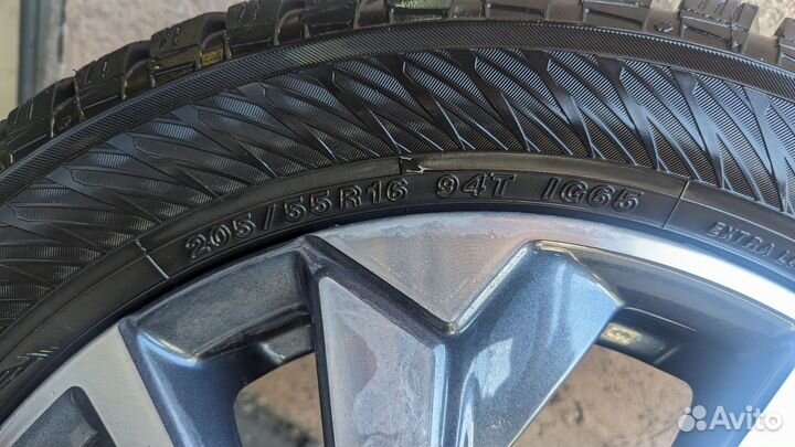 Yokohama Ice Guard IG65 205/55 R16
