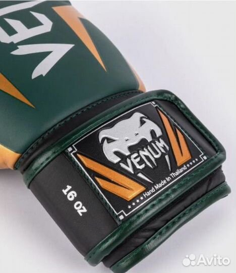 Боксерские перчатки Venum Elite Green 14R