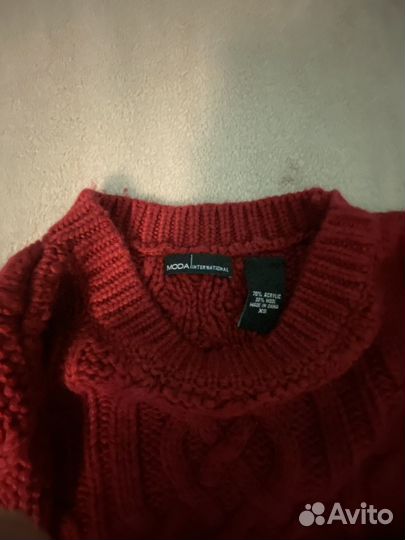 Свитер женский