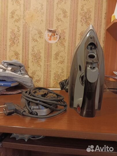 Утюг redmond