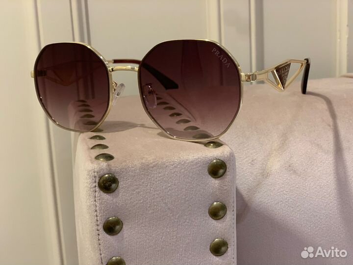 Солнцезащитные очки женские