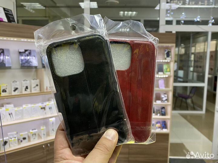 Чехол на iPhone 13 Pro