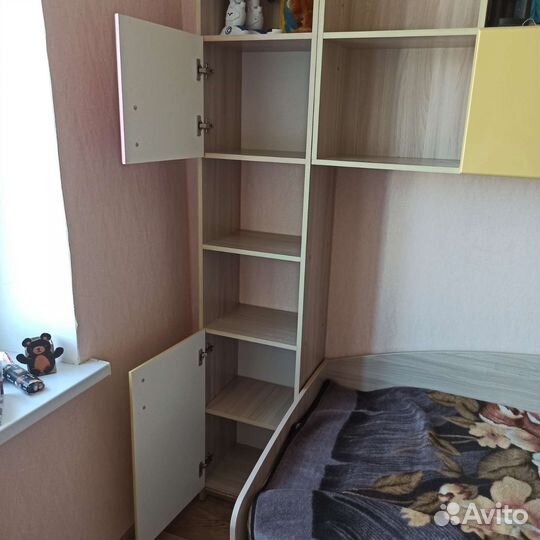 Мебель в детскую комнату