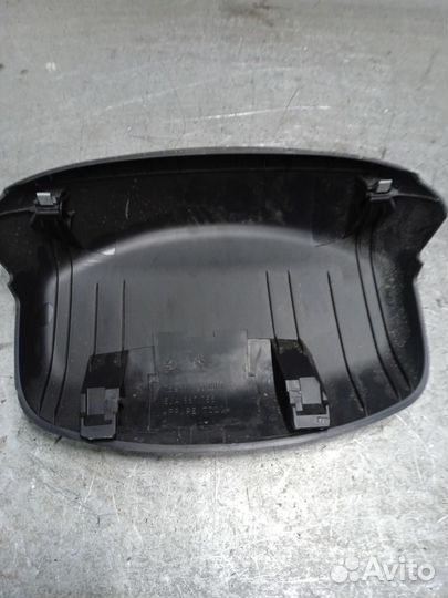 Обшивка багажника Polo