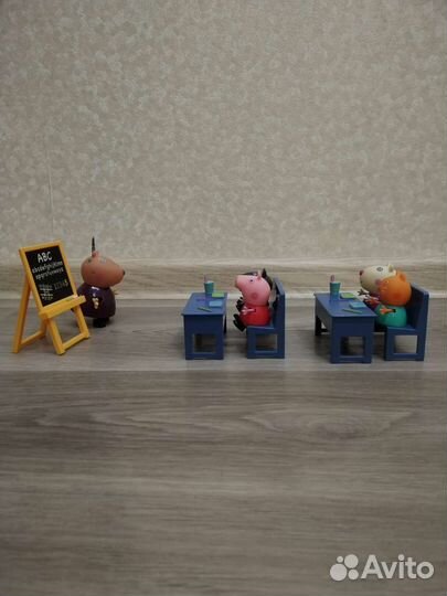 Набор Свинка пеппа школа