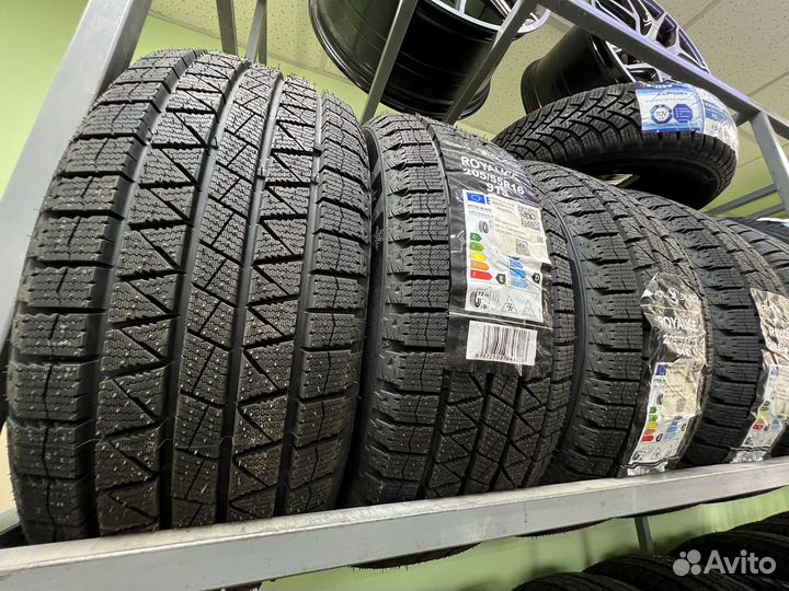 Royal Black Royal Ice 205/55 R16 91S