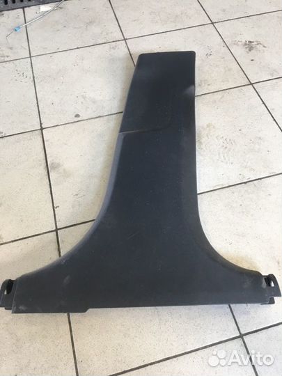 Средняя стойка Hyundai Solaris 2 2018