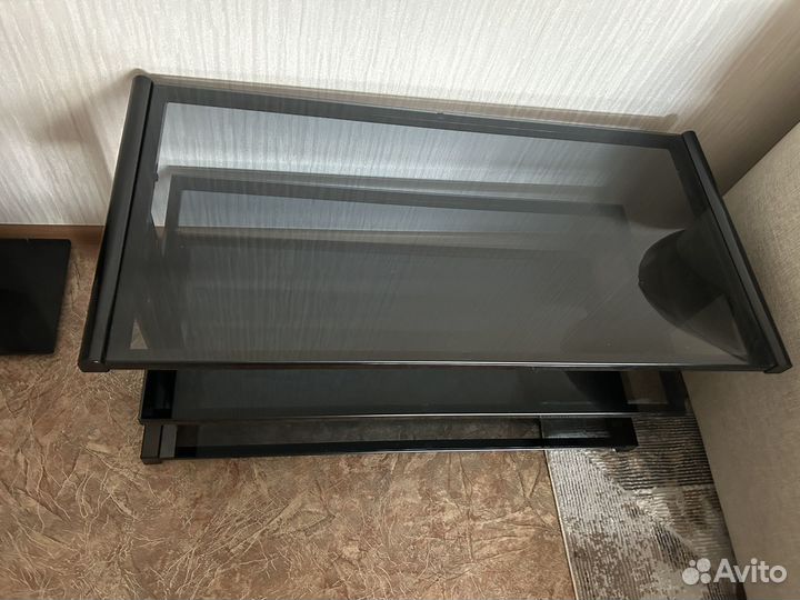 Стол под телевизор