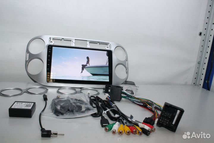 Штатная магнитола Volkswagen Tiguan